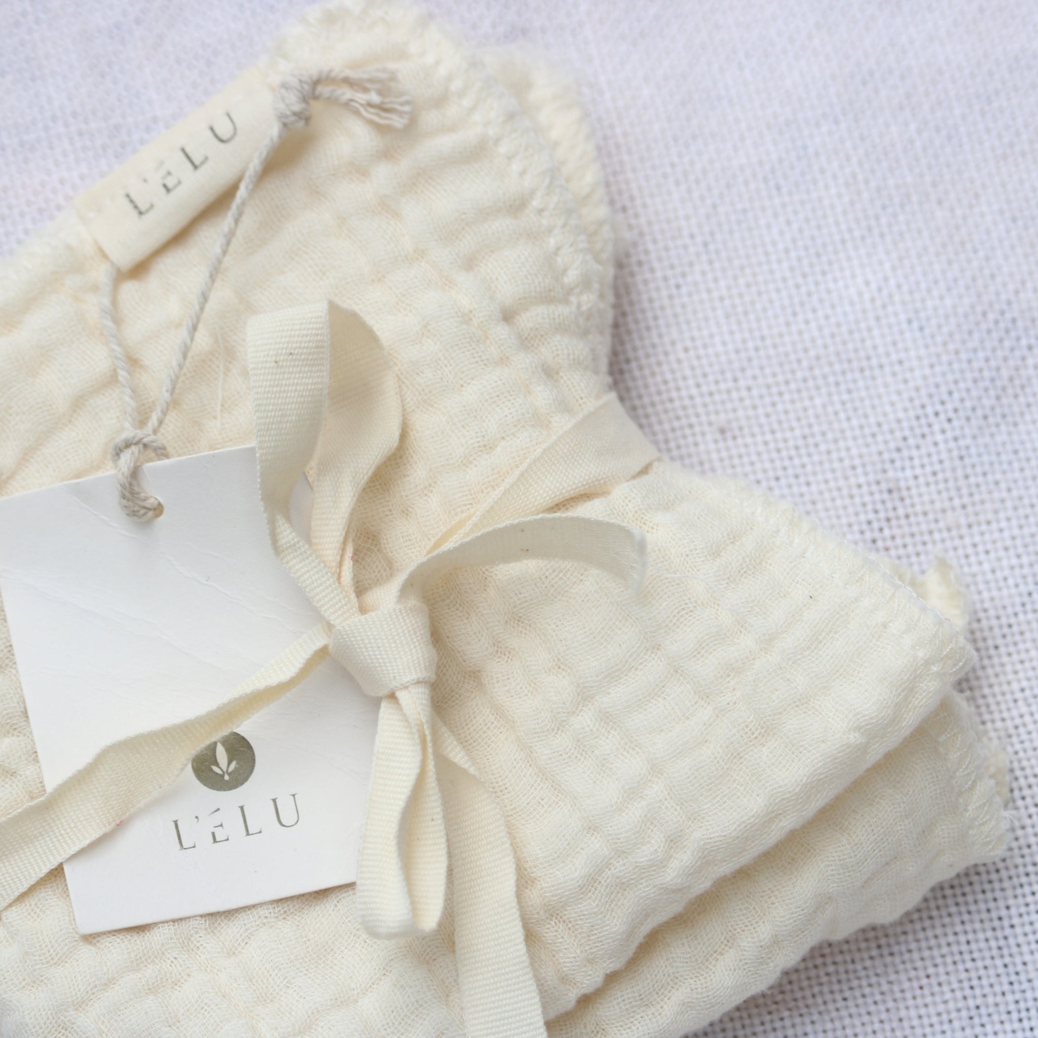 Silk & Snow Face Towel